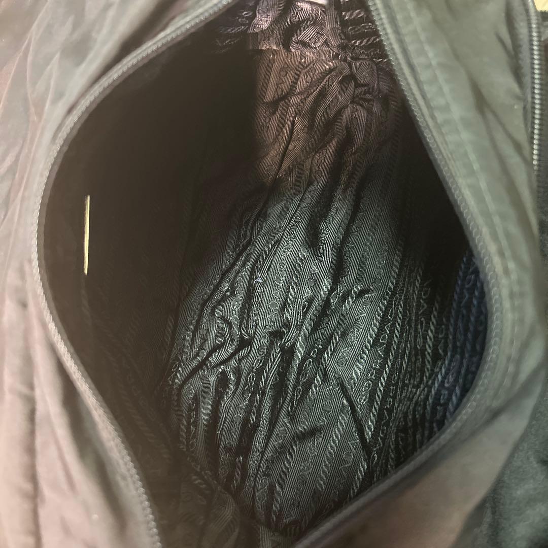 プラダ ショルダーバッグ