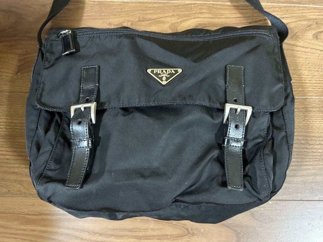 プラダ ショルダーバッグ
