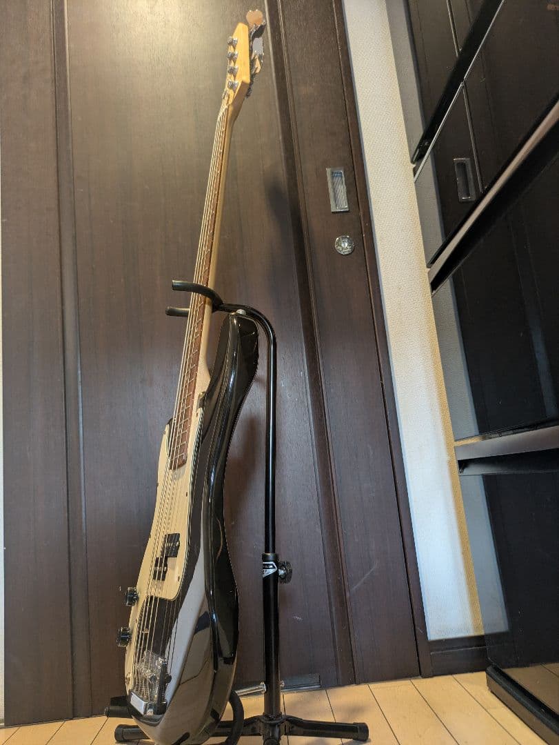 Legend プレシジョンベース レフティーのように見えるライティー改造ベース