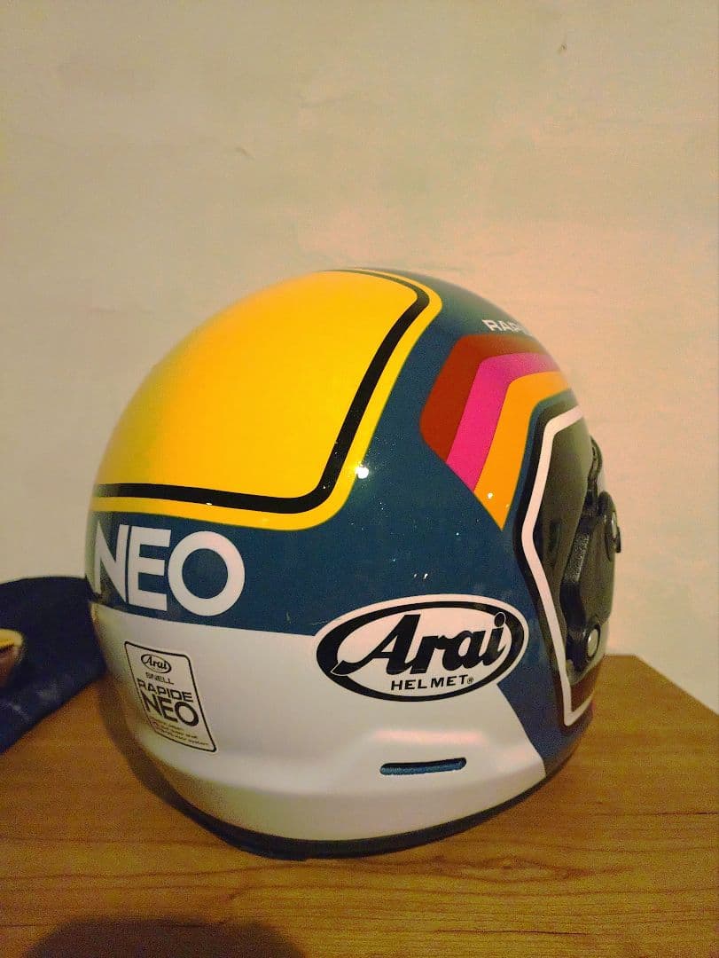 Arai Rapide-Neo フルフェイスヘルメット