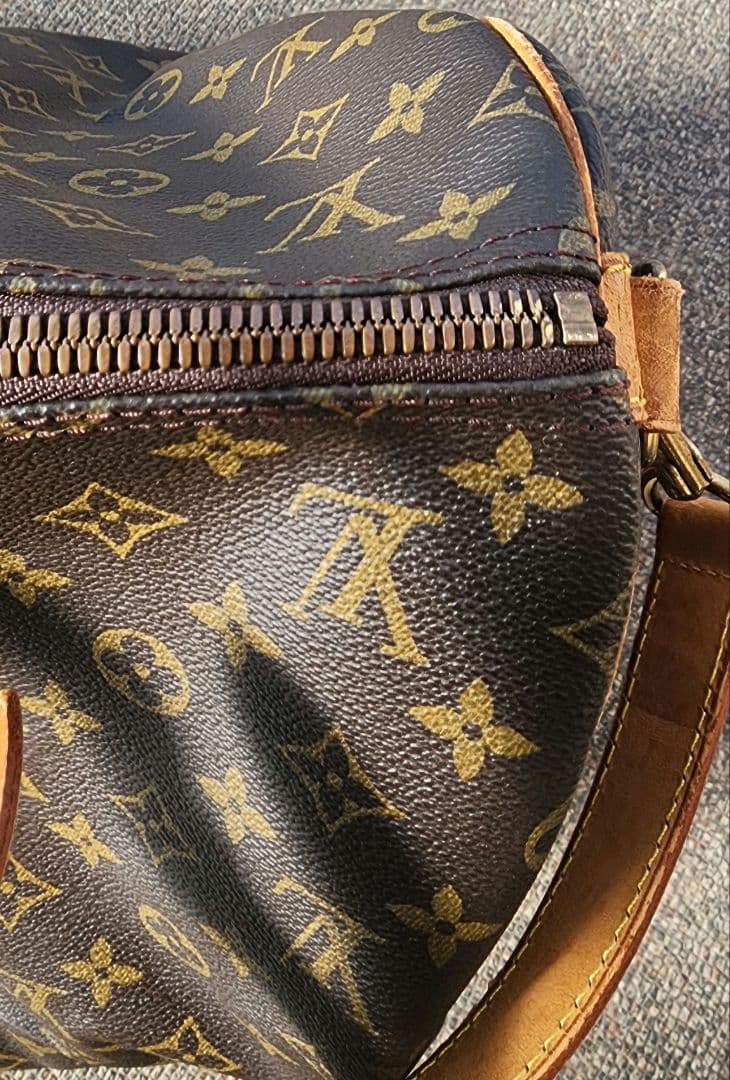LOUIS VUITTON 旅行用バッグ