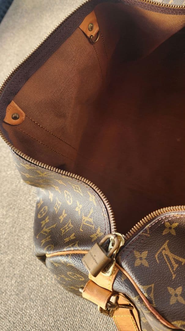 LOUIS VUITTON 旅行用バッグ