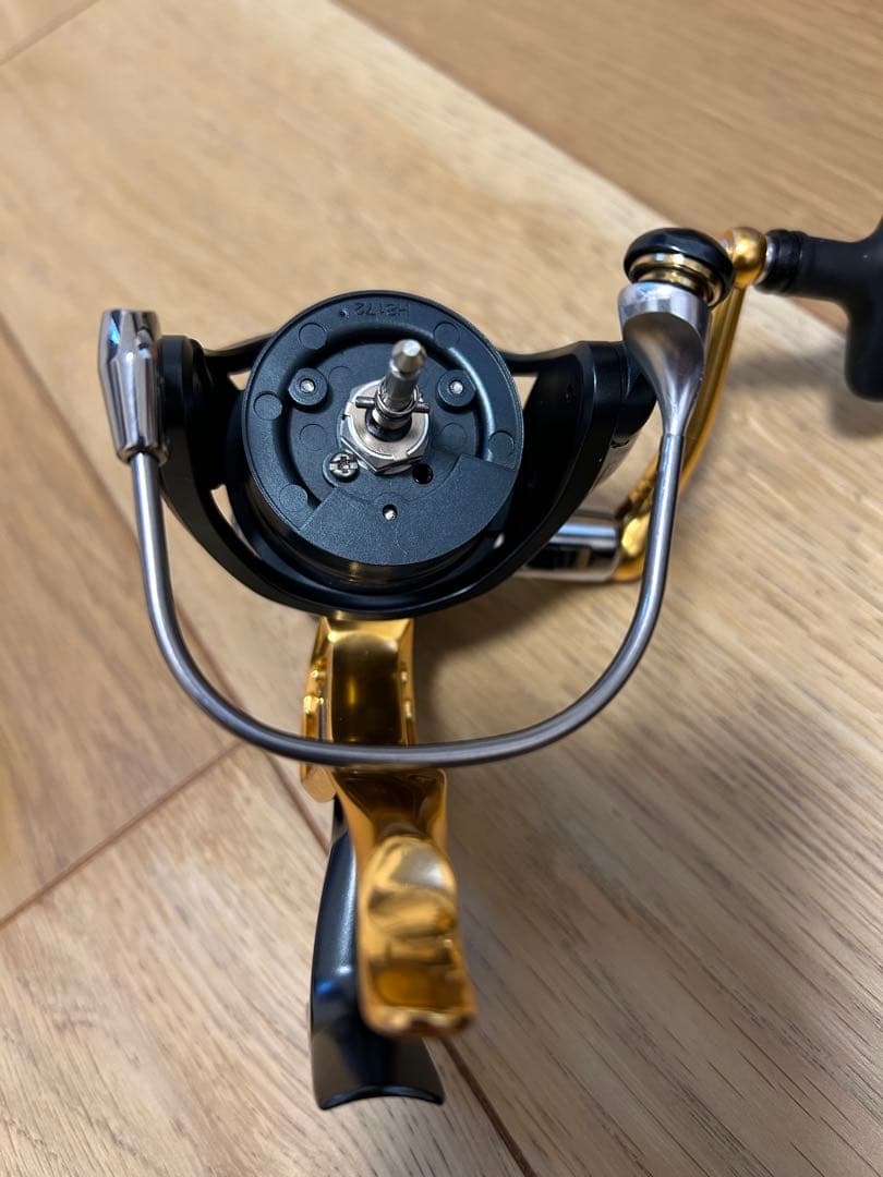 Daiwa スピニングリール 18トーナメントISO LBD