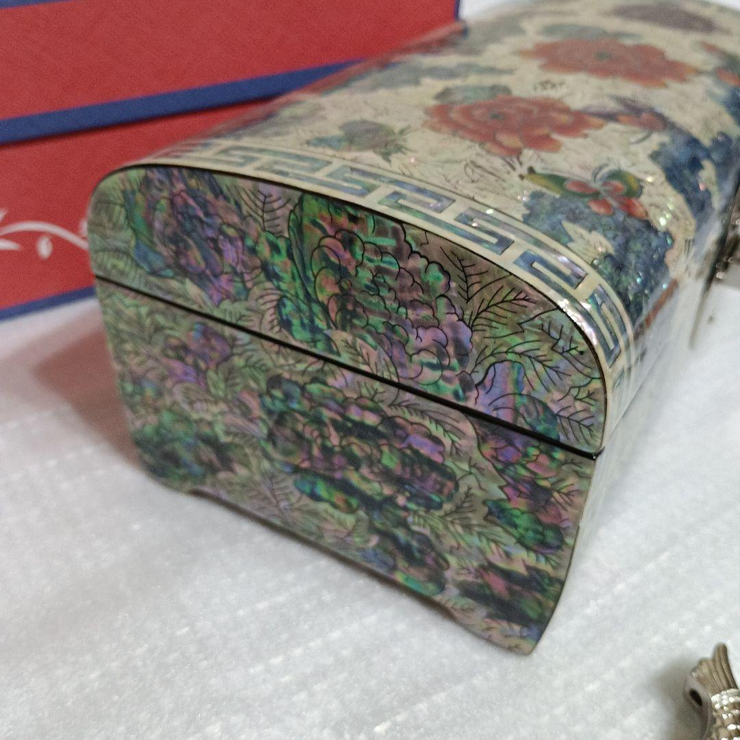 韓国螺鈿細工　ジュエリーボックス　宝石箱　カギ付き　伝統工芸品