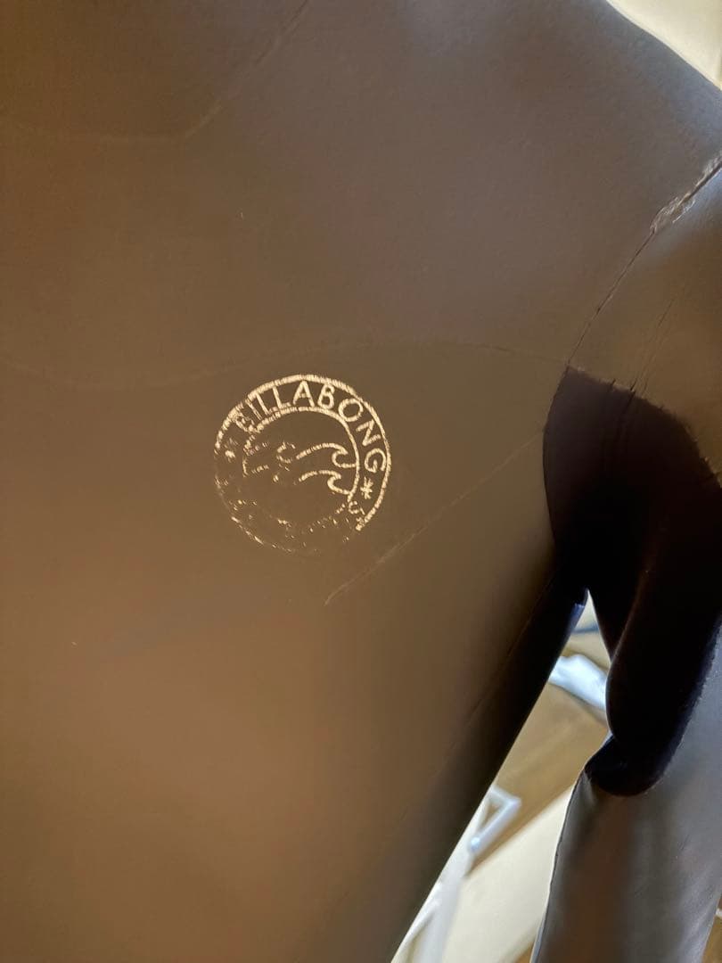 BILLABONG セミドライ ウェットスーツ バックジップ 5×3ミリ