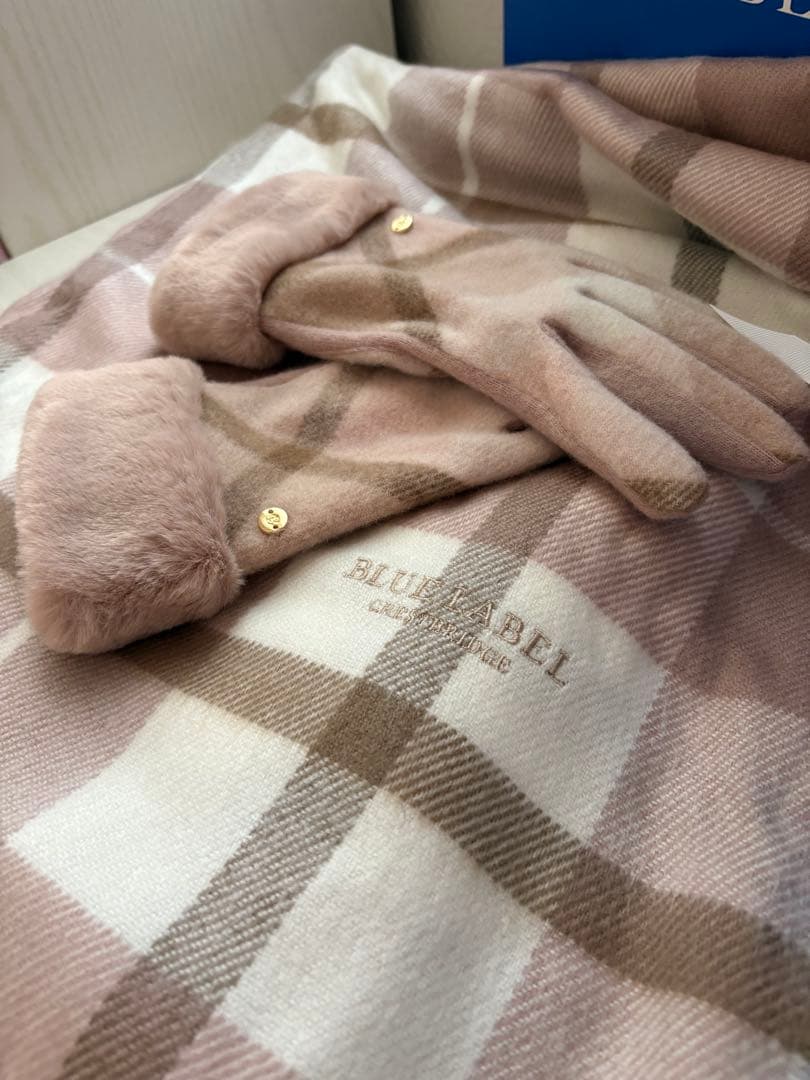 BLUE LABEL CRESTBRIDGE マフラー手袋セット　大判　ストール