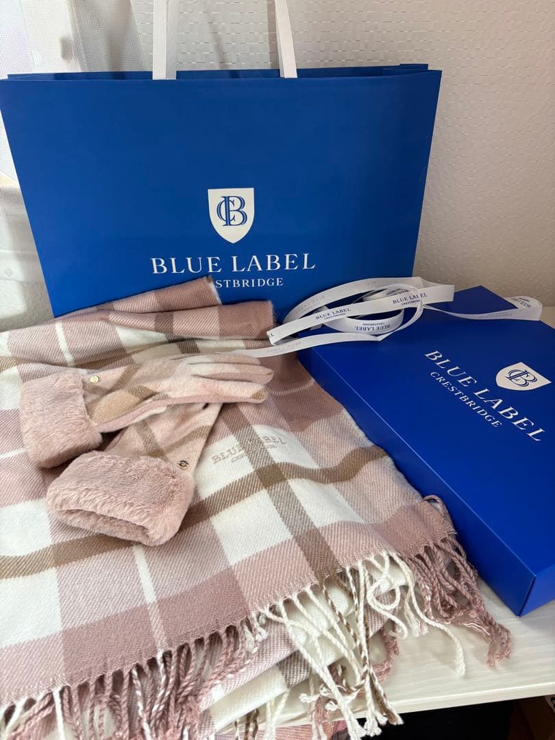 BLUE LABEL CRESTBRIDGE マフラー手袋セット　大判　ストール