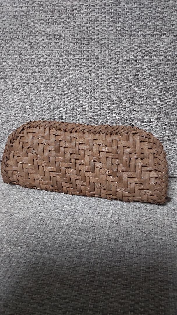 山葡萄のメガネ入れ。ペンケース