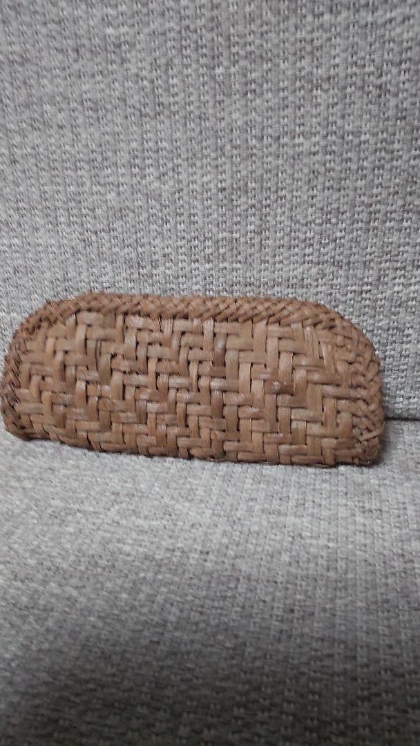 山葡萄のメガネ入れ。ペンケース