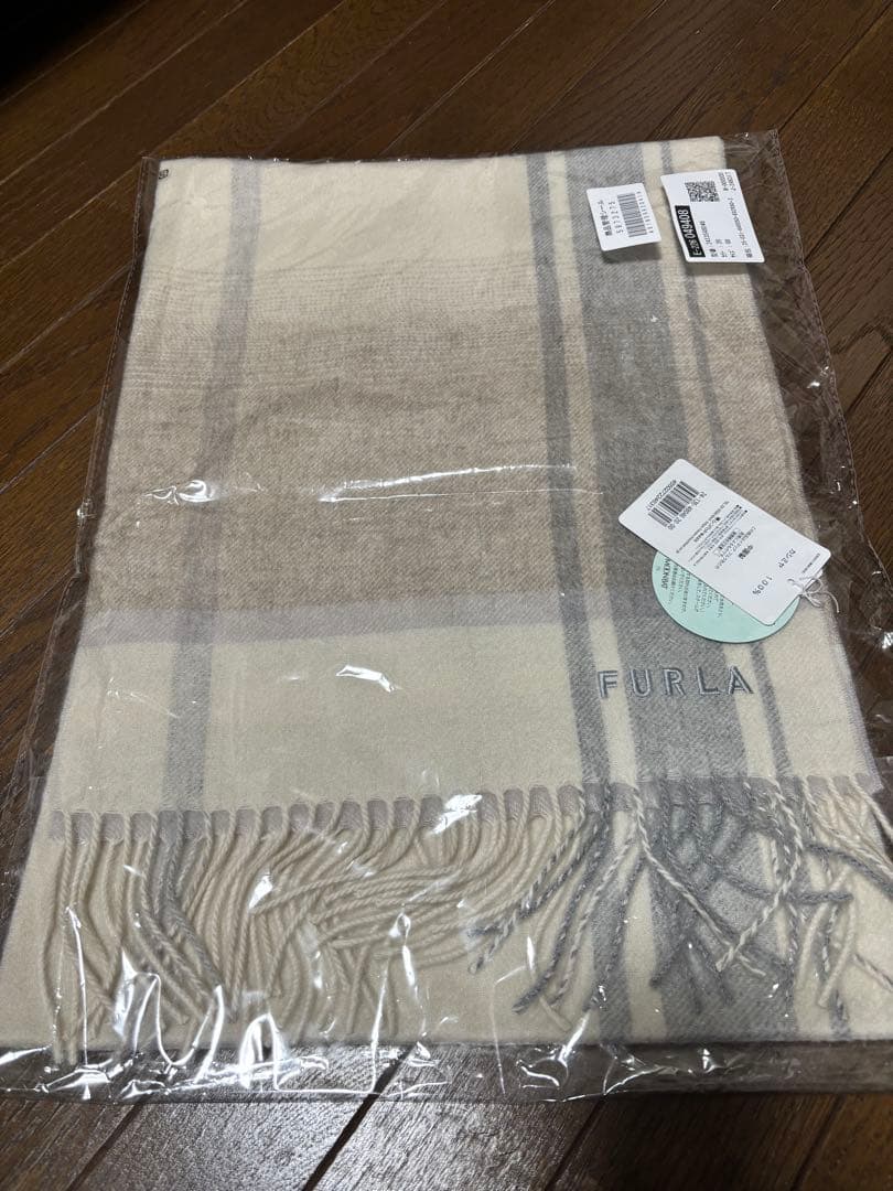 FURLA カシミヤ100%マフラー