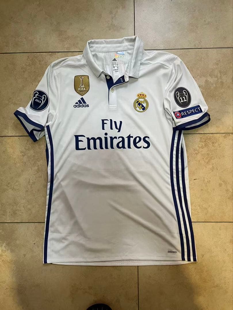 クリスティアーノ・ロナウド　直筆サイン入りユニフォーム　16-17 CL