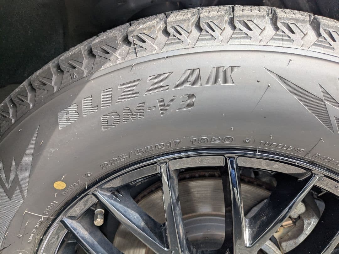 225/65R17 ブリザックDM-V3 2024年製ハリアー