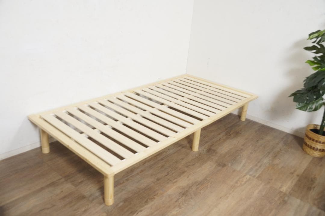 【新品・未使用】 アウトレット　シングルベット　　シンプル　すのこ　ナチュラル
