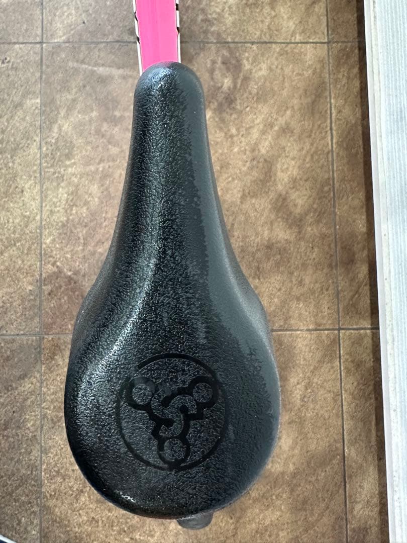 【むー】ストライダー　STRIDER 12 バランスバイク ピンク