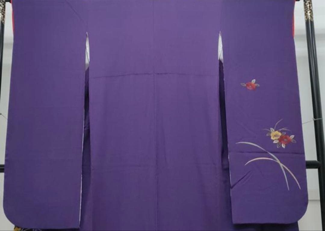 豪華振袖　総刺繍　草花文　金糸　正絹　逸品