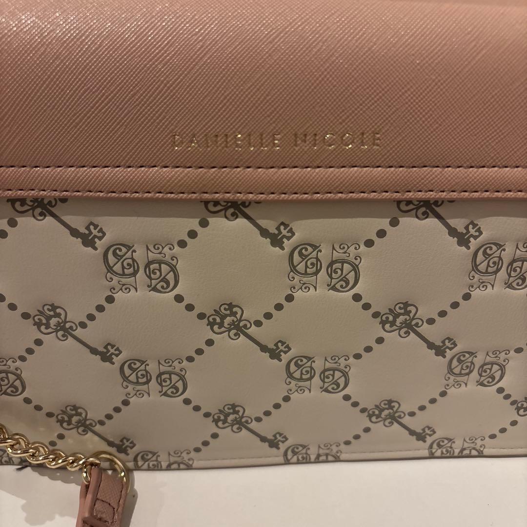 か*す様 Disney ディズニー　ダニエルニコラ　シンデレラ　ガス ショルダー