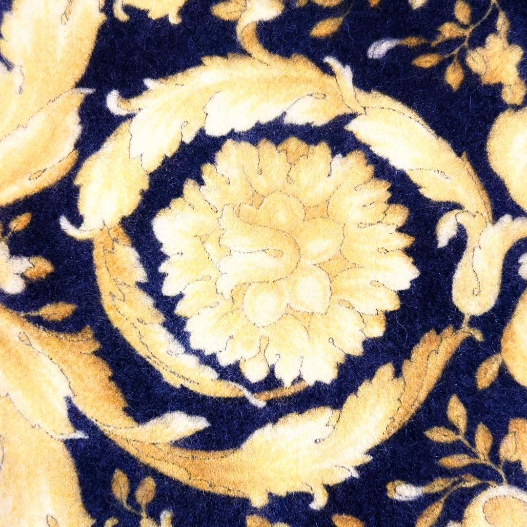 【極希少✨️GIANNI VERSACE】 イタリア製 カシミヤ100%マフラー