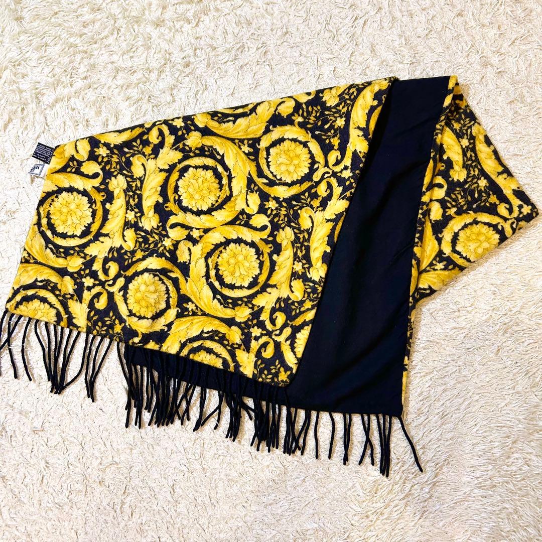 【極希少✨️GIANNI VERSACE】 イタリア製 カシミヤ100%マフラー