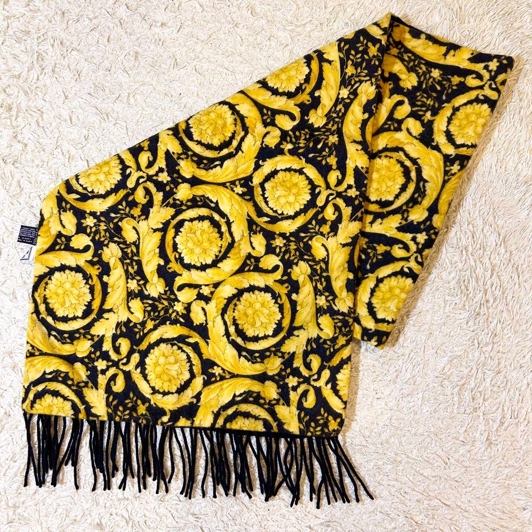 【極希少✨️GIANNI VERSACE】 イタリア製 カシミヤ100%マフラー