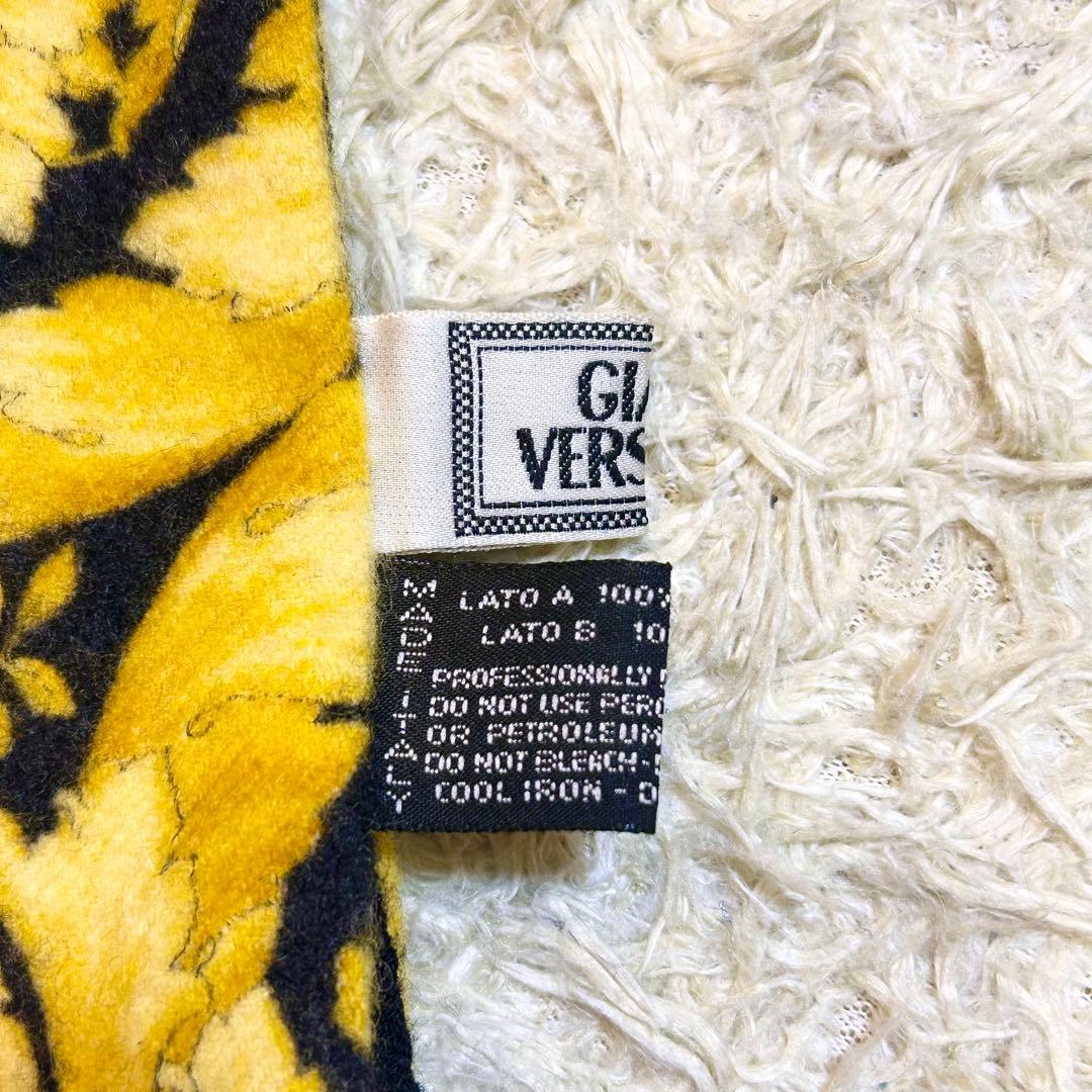 【極希少✨️GIANNI VERSACE】 イタリア製 カシミヤ100%マフラー