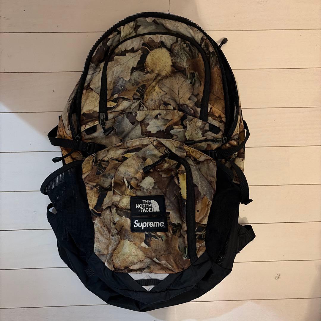 The North Face × Supreme バックパック