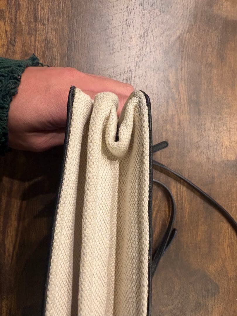 キ*︎様 新年お値下げ！BALENCIAGA ショルダーバッグ ホワイト/ブラッ