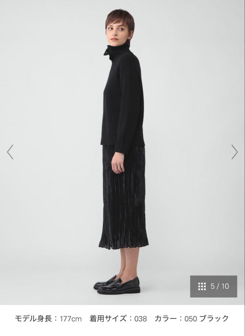 【theory luxe 2025新作⚫︎グロス加工スカート】