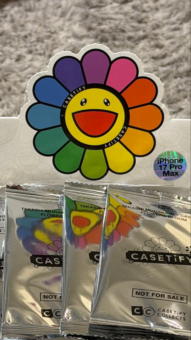 TAKASHI MURAKAMI×CASETiFY フラワーケース ブルー