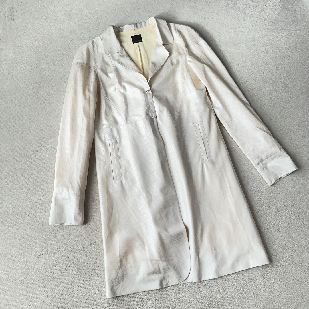 希少カラー FENDI フェンディ ズッカ柄 ステンカラー コート ホワイト L