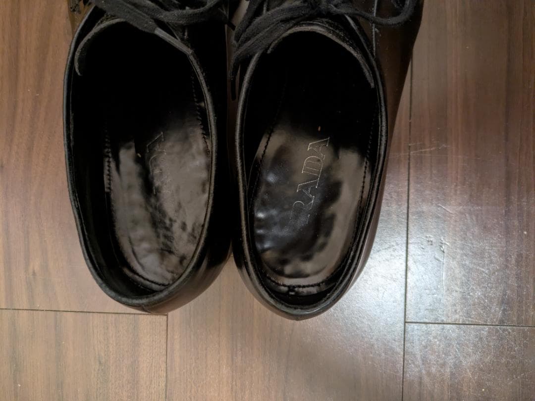 PRADA プレーントゥ