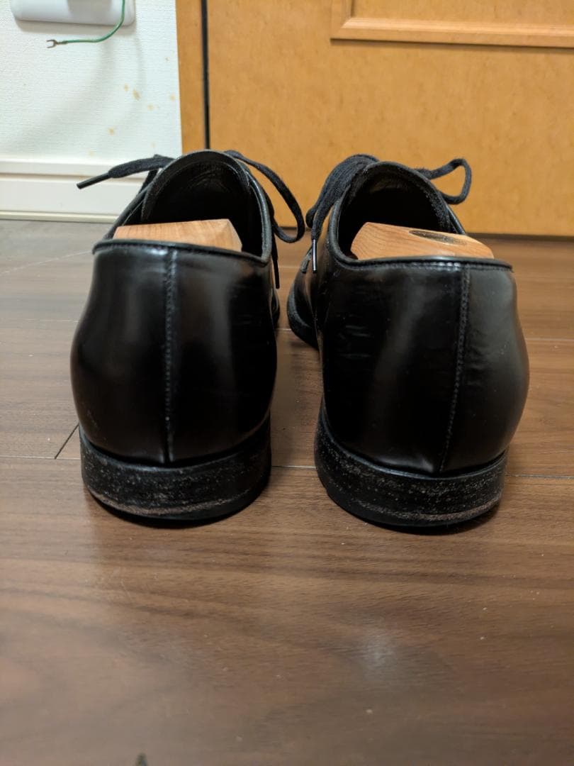 PRADA プレーントゥ