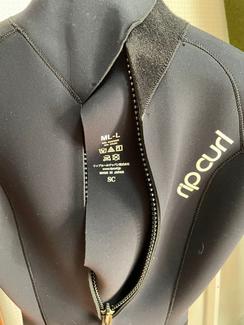 【新品・未使用‼️】レディースウェットスーツ