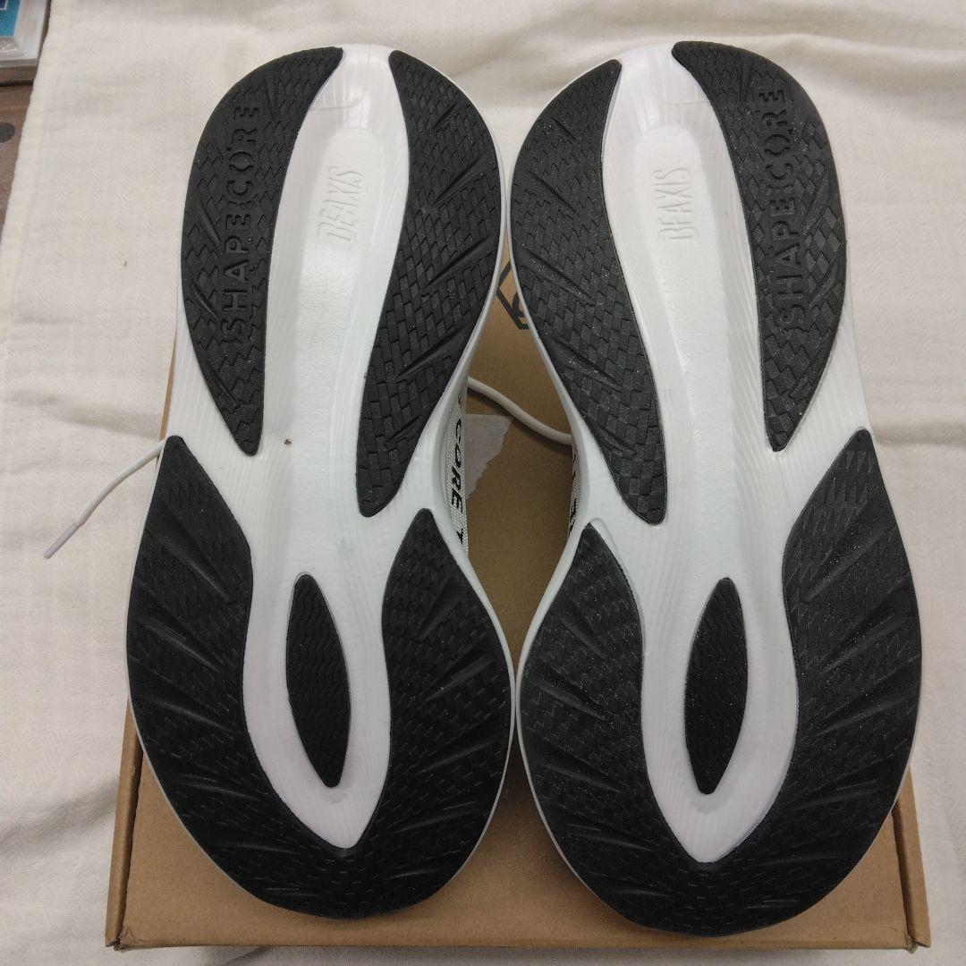 シェイプコアスニーカー