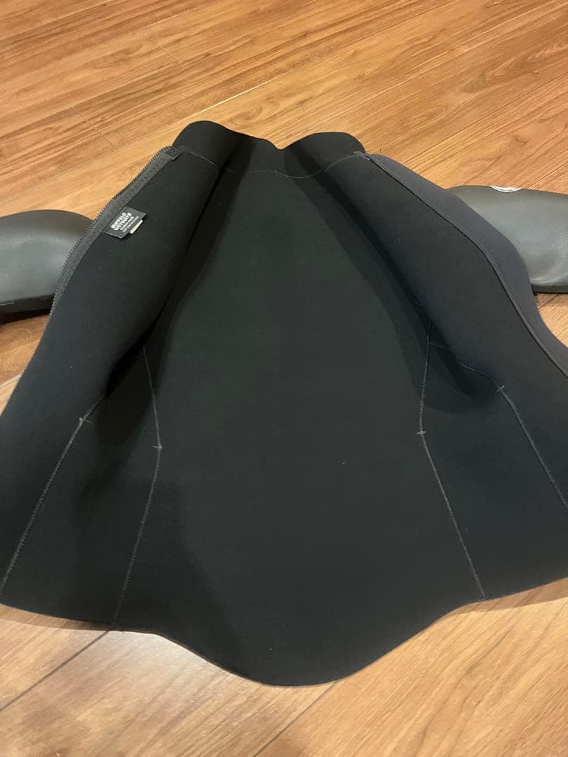 BUFFALO ウェットスーツ タッパー