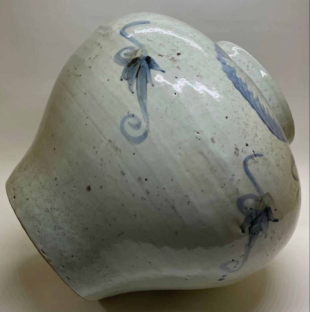 李朝　韓国美術　染付　壺　　　　　T.y312