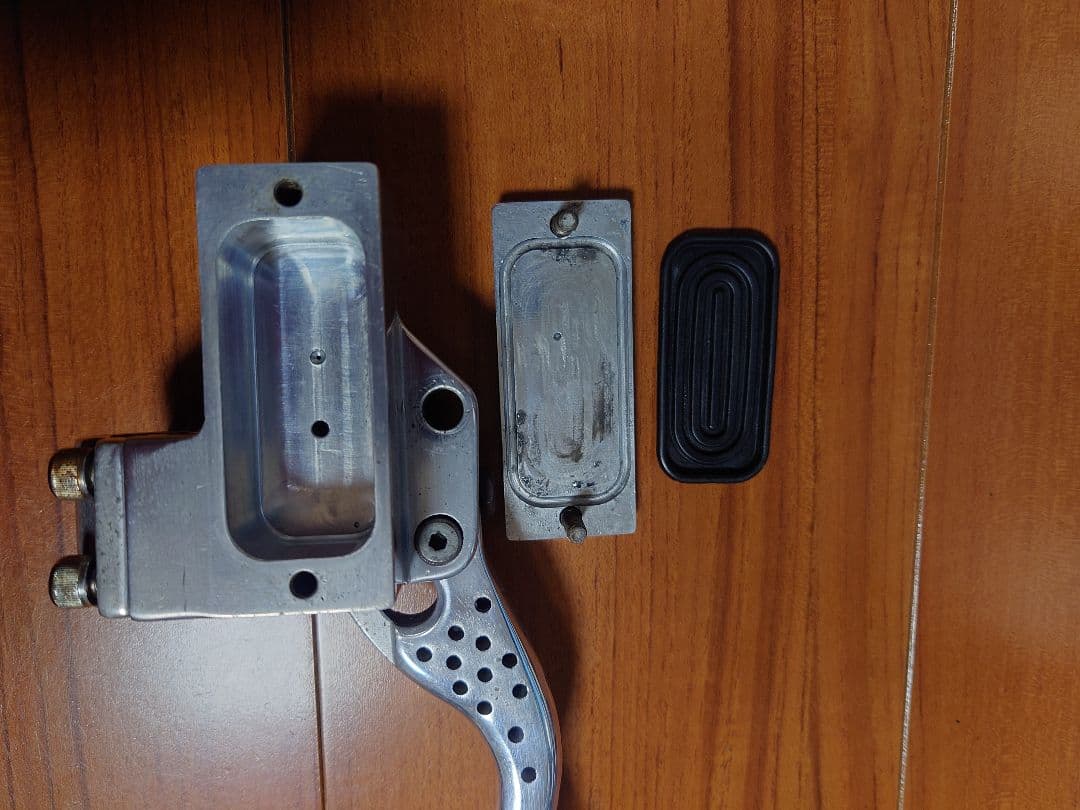 パフォーマンスマシーン　フロントブレーキマスター　ドリルド加工　PMマスター