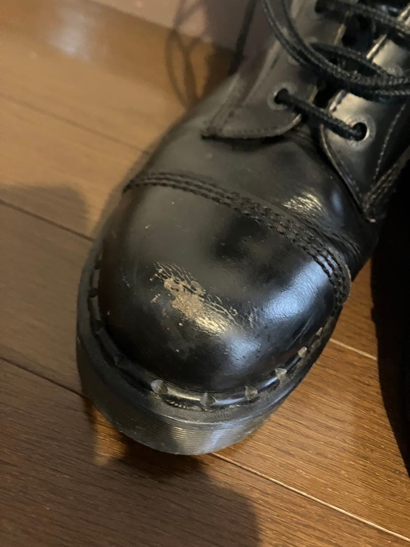 イギリス製　ドクターマーチン　10ホールクレイジーボム