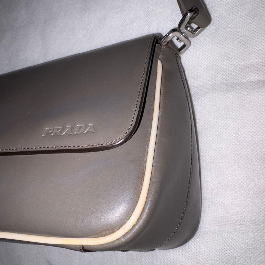 PRADA バッグ
