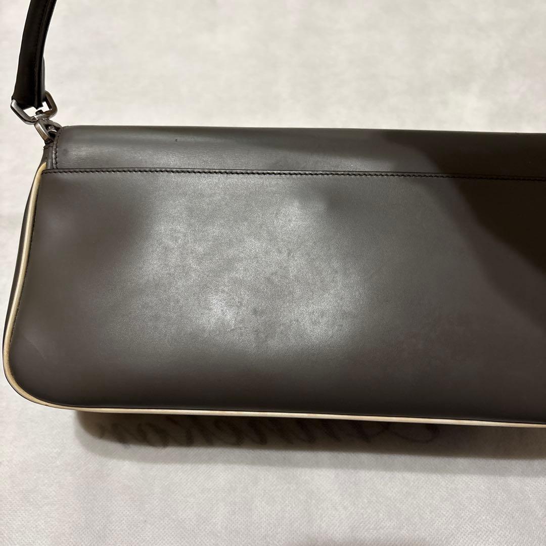 PRADA バッグ