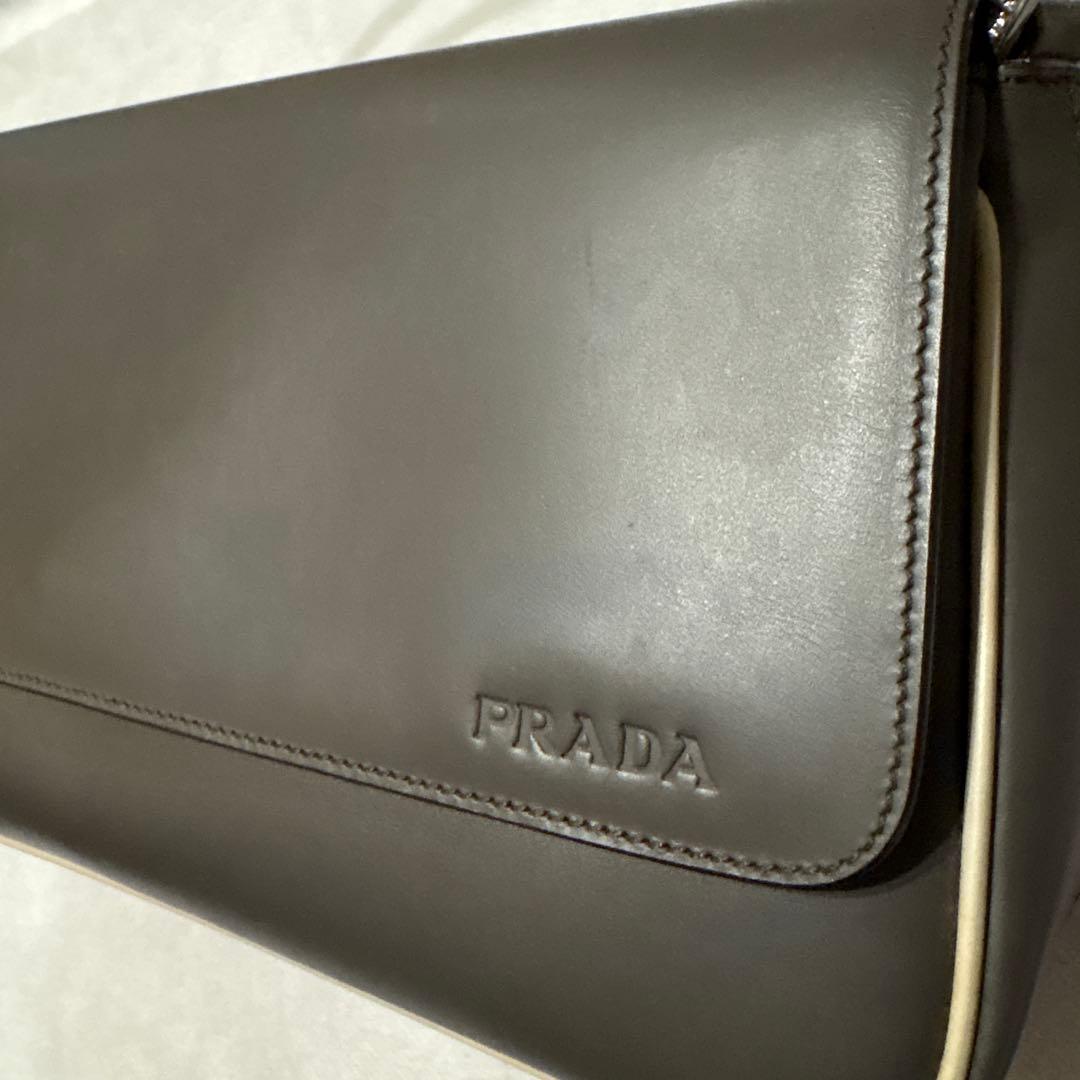 PRADA バッグ