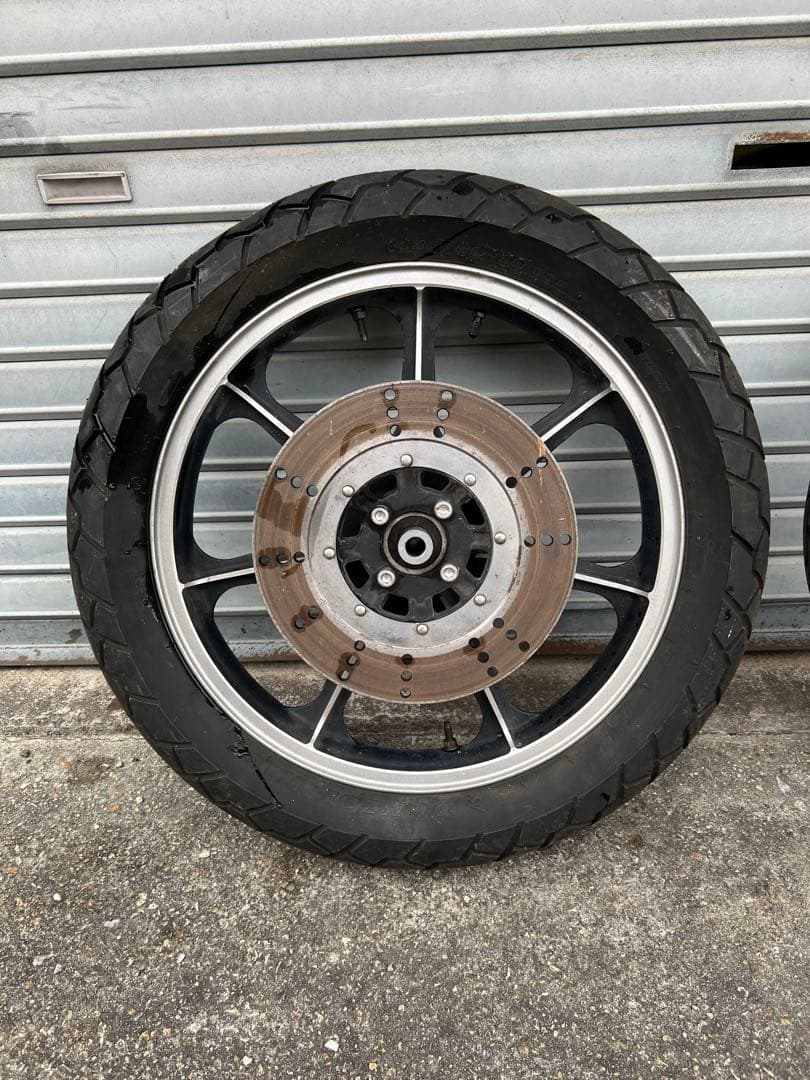 Z400FXタイヤホイール　国内当時物 希少 Kawasaki 旧車