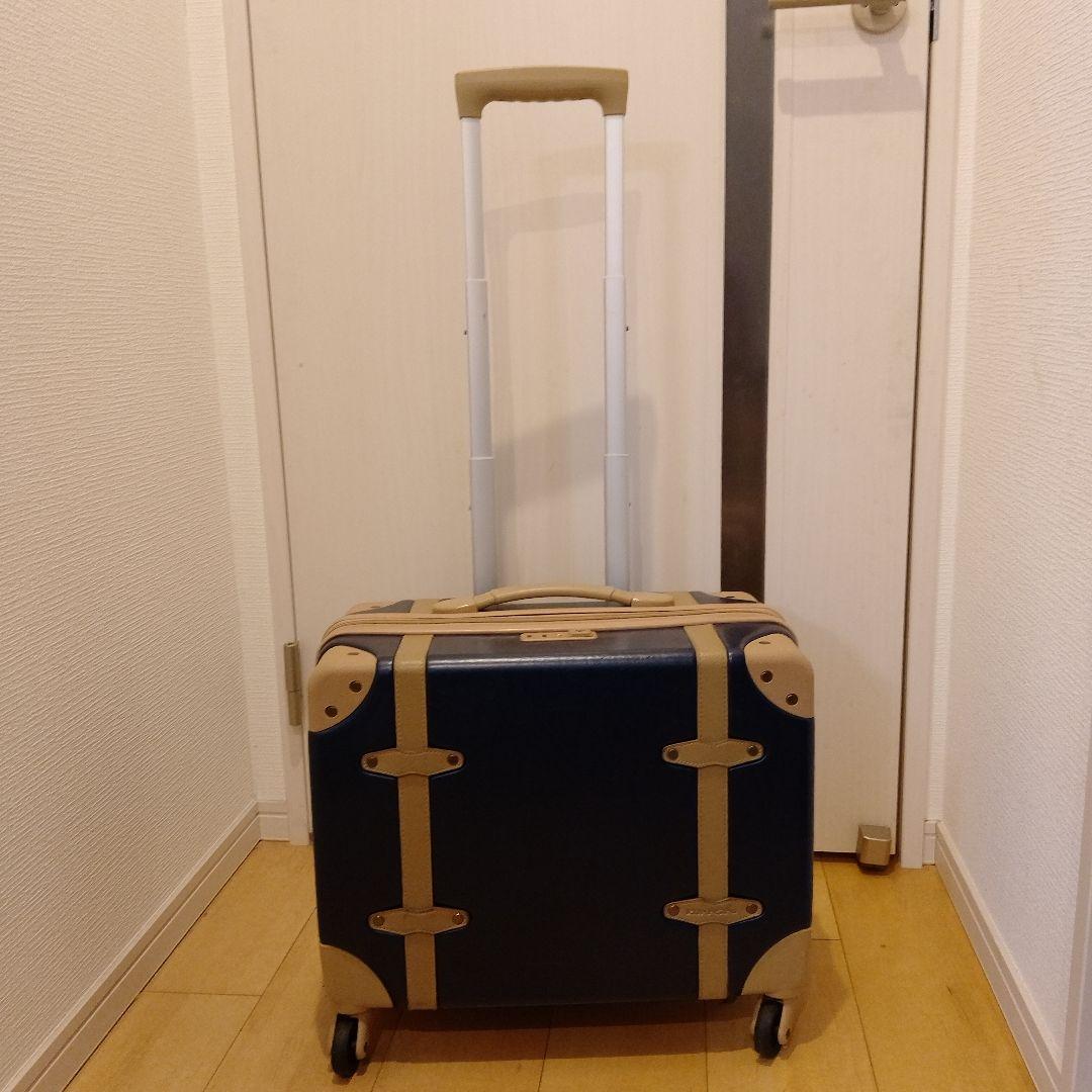 早いもの勝ち！おしゃれなトランクケース３個セット