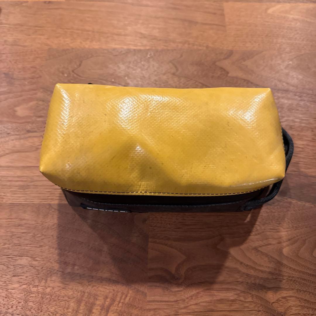 FREITAG イエロー ブラック ポーチ　F35 CHEYENNE