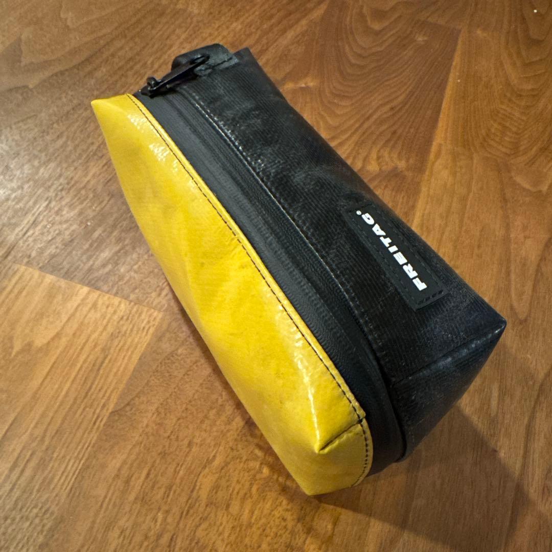 FREITAG イエロー ブラック ポーチ　F35 CHEYENNE