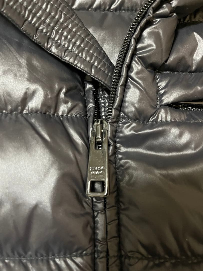 PRADA ブラック ダウンベストサイズ48