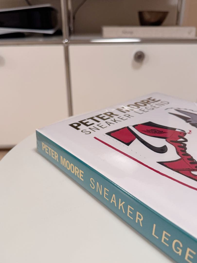 新品 Rizzoli Peter Moore : Sneaker Legend