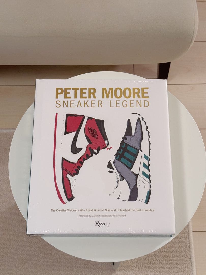 新品 Rizzoli Peter Moore : Sneaker Legend