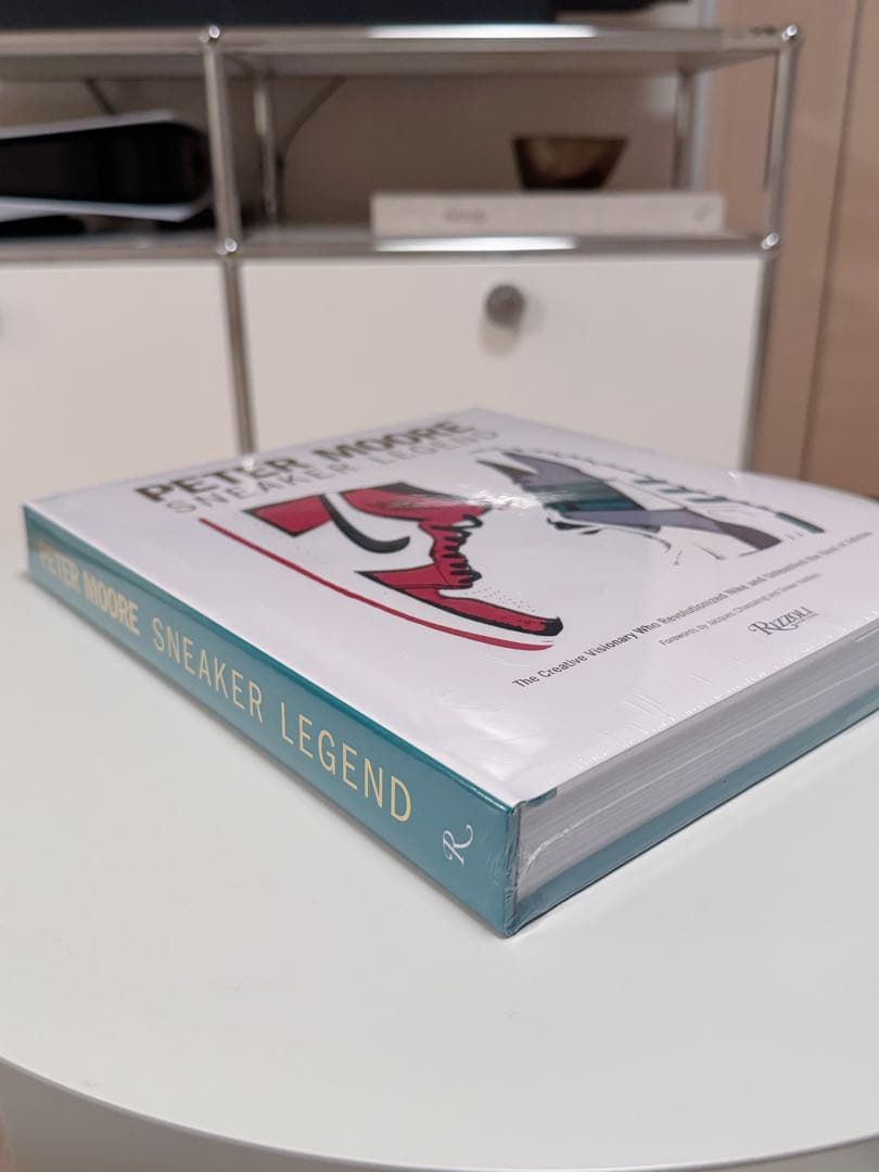 新品 Rizzoli Peter Moore : Sneaker Legend