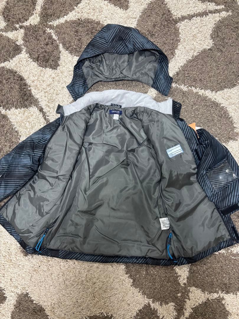 レセーダ　160cm スキーウェア 子供　新品未使用　キッズ　　RESEEDA