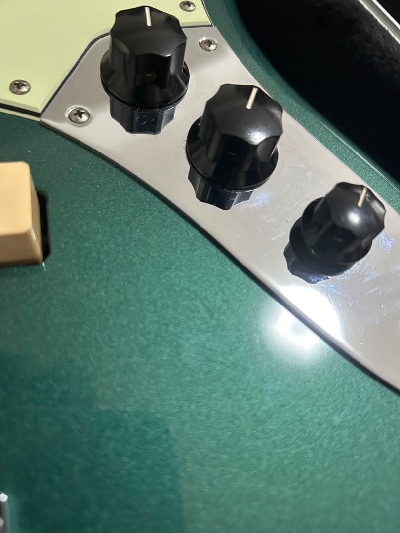 ベース Fender usa adam clayton Jazz Bass